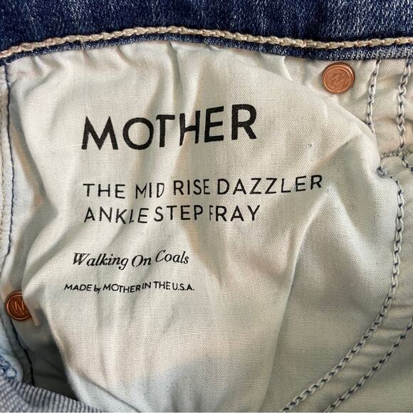 MOTHER The Dazzler Ankle Step Fray Jeans Walking On Coals Wash - Picture 9 of 11